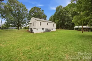825 21st St Dr SE, Hickory, NC 28602 - Photo 29