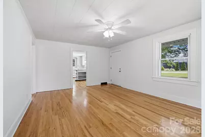 825 21st Street Drive SE, Hickory, NC 28602 - Photo 9