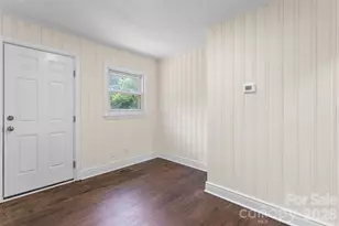 1034 Patton Ave, Albemarle, NC 28001 - Photo 9