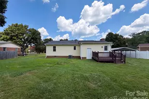 642 Lancer Ct NW, Concord, NC 28027 - Photo 5