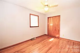 605 S Buena Vista Dr, Hendersonville, NC 28792 - Photo 21