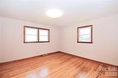 605 S Buena Vista Drive, Hendersonville, NC 28792 - Photo 11