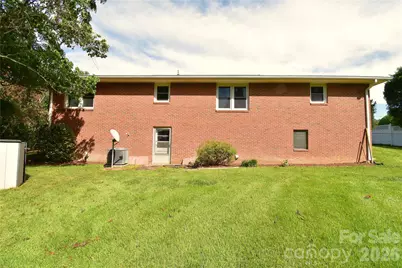 605 S Buena Vista Drive, Hendersonville, NC 28792 - Photo 33