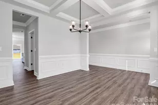 23 Silverthorne Ct, Hendersonville, NC 28792 - Photo 5