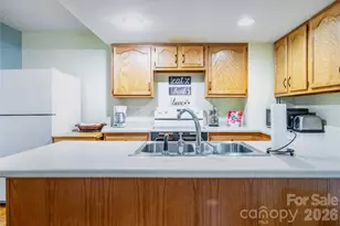 7 Oak Hollow Dr, Asheville, NC 28805 - Photo 37
