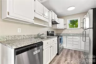 9031 J M Keynes Dr, Charlotte, NC 28262 - Photo 9