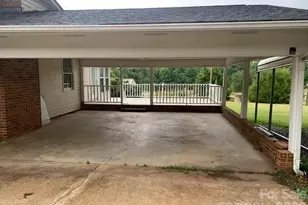 189 Valet Ct, Forest City, NC 28043 - Photo 5