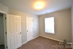 4638 Palm Breeze Ln, Charlotte, NC 28208 - Photo 19