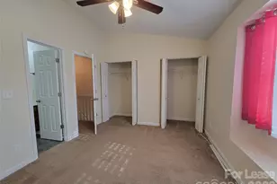 3811 Mosscroft Ln, Charlotte, NC 28215 - Photo 15