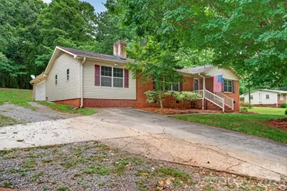 101 N Main Street, Mount Pleasant, NC 28124 - Photo 3