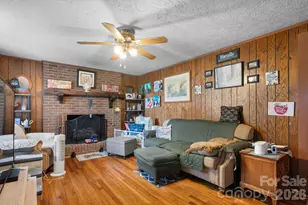 2504 Brentwood Cir, Lenoir, NC 28645 - Photo 9