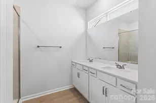 4618 Lakeview Rd, Charlotte, NC 28216 - Photo 9