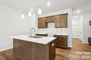 4750 Lakeview Rd, Charlotte, NC 28216 - Photo 5