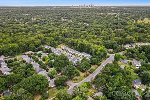 1109 Moray Ct, Charlotte, NC 28211 - Photo 15