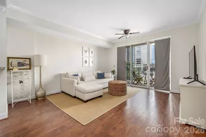 300 W 5th Street #419, Charlotte, NC 28202 - Photo 5