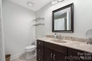 300 W 5th St, Charlotte, NC 28202 - Photo 15
