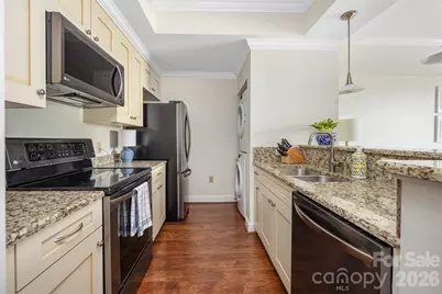 300 W 5th Street #419, Charlotte, NC 28202 - Photo 9