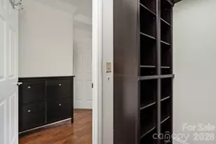 300 W 5th St, Charlotte, NC 28202 - Photo 17