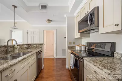 300 W 5th Street #419, Charlotte, NC 28202 - Photo 7