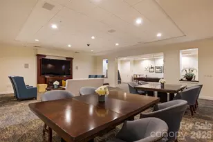 300 W 5th St, Charlotte, NC 28202 - Photo 35