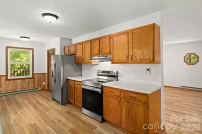 33 Baker Drive, Asheville, NC 28806 - Photo 11