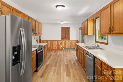 33 Baker Drive, Asheville, NC 28806 - Photo 15