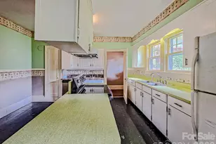 154 S Broadway St, Forest City, NC 28043 - Photo 11