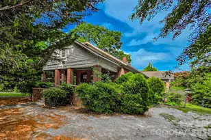 154 S Broadway St, Forest City, NC 28043 - Photo 3