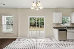 10004 Barrands Ln, Charlotte, NC 28278 - Photo 11