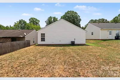 7035 Red Bud Circle, Charlotte, NC 28214 - Photo 15