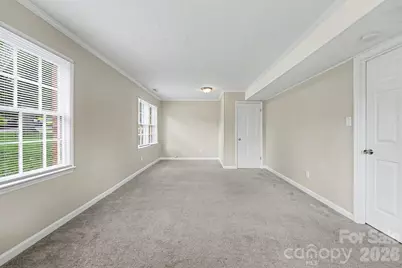 630 Colonial Drive, Statesville, NC 28625 - Photo 9