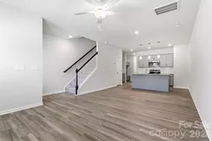 4614 Lakeview Rd, Charlotte, NC 28216 - Photo 5