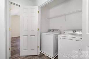 10307 Seedling Ln, Charlotte, NC 28214 - Photo 9