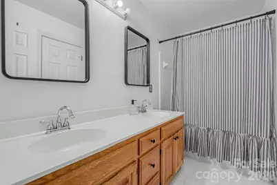 7024 Rothmore Street, Charlotte, NC 28215 - Photo 15