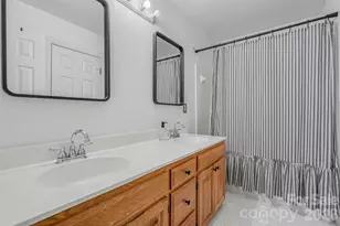 7024 Rothmore St, Charlotte, NC 28215 - Photo 15