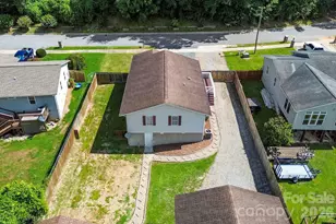 51 Kay Thomas Dr, Hendersonville, NC 28792 - Photo 33