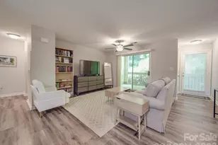 1052 Churchill Downs Ct, Charlotte, NC 28211 - Photo 1