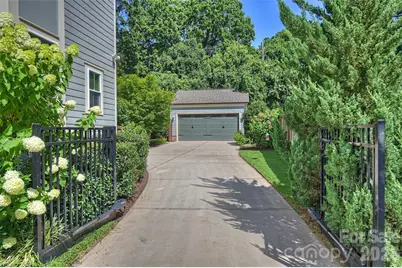 2829 Attaberry Drive, Charlotte, NC 28205 - Photo 31