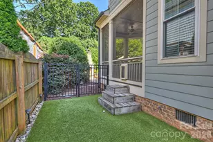 2829 Attaberry Dr, Charlotte, NC 28205 - Photo 29