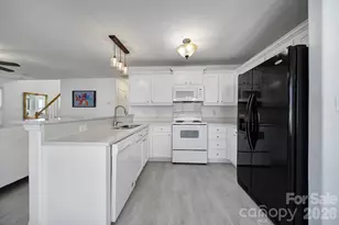4041 Abbotsbury Dr, Fort Mill, SC 29707 - Photo 17