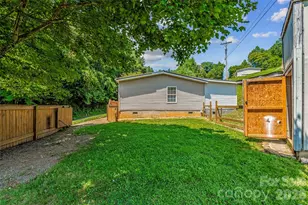 797 Pleasant Valley Rd, Burnsville, NC 28714 - Photo 9