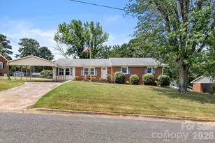 307 Somerset Dr, Kings Mountain, NC 28086 - Photo 1