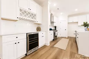 1238 N Sharon Amity Rd, Charlotte, NC 28211 - Photo 13