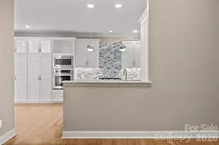 14 Waterbury Ct, Hendersonville, NC 28791 - Photo 9