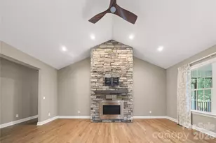 14 Waterbury Ct, Hendersonville, NC 28791 - Photo 5
