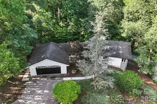 18 E Rosewood Trail, Hendersonville, NC 28739 - Photo 9