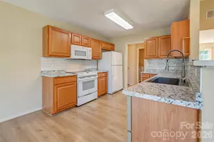 264 Cottage Ridge Rd, Fletcher, NC 28732 - Photo 11