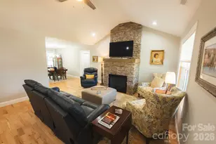 133 Maplewood Ct, Hudson, NC 28638 - Photo 9