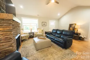 133 Maplewood Ct, Hudson, NC 28638 - Photo 7