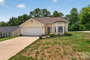806 20th Ave Pl SE, Hickory, NC 28602 - Photo 3